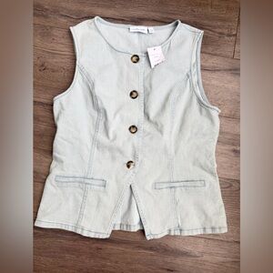 NWT Willow & Root Denim Vest Size L – Sleeveless Button Down Jean Vest